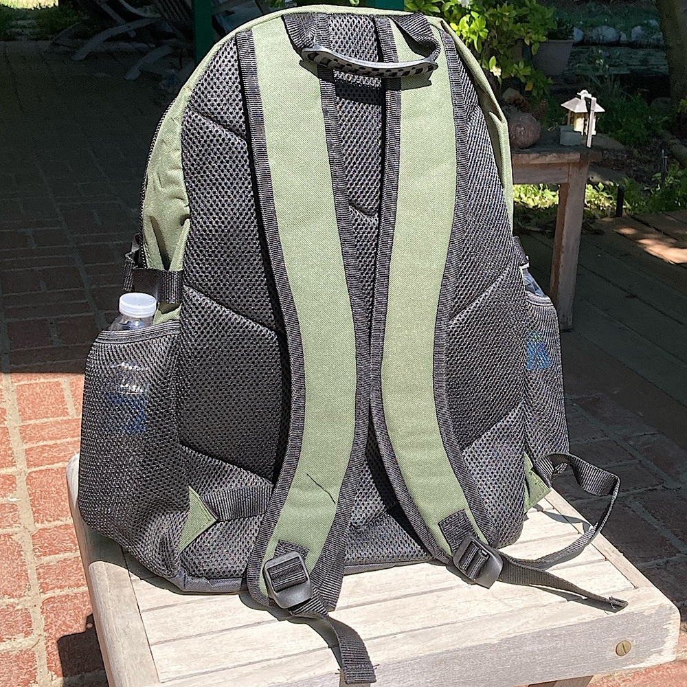 Backpack Avocado Green with Black Trim Side Pockets New 19” Unisex - Picture 5 of 16